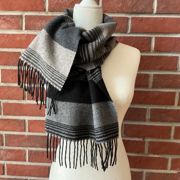 Hilary Radley Lambswool Black Grey Stripes Fringed Scarf 58”X12” Made in Italy - Picture 1 of 10